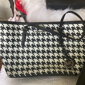 Black and white tote bag